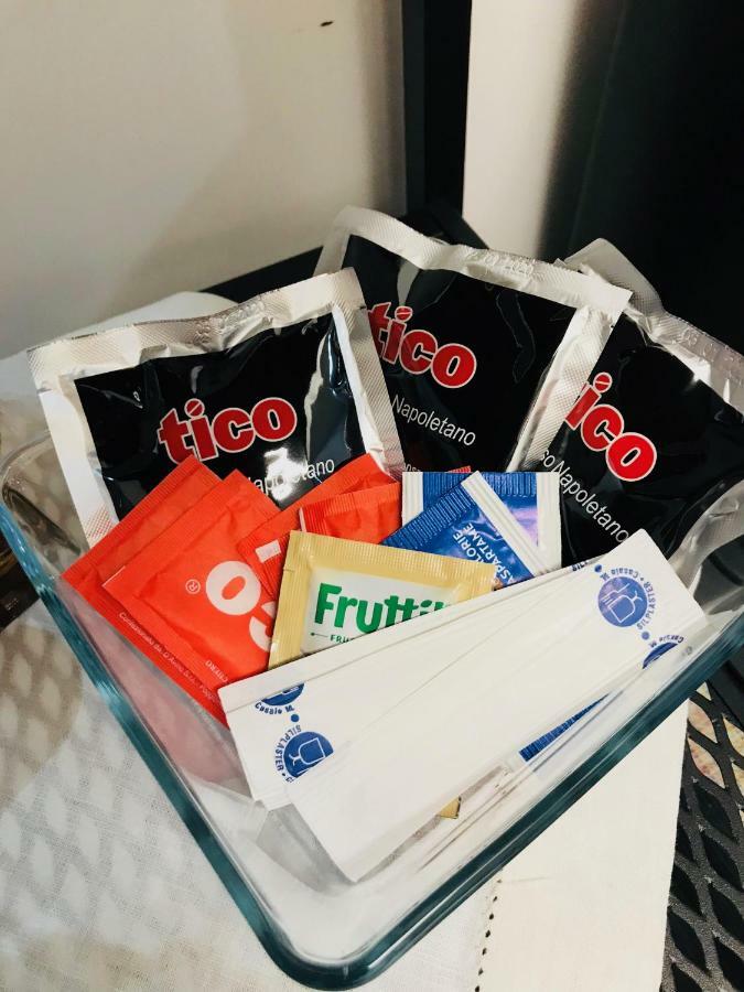 La Casa Di Sassa Lejlighed Napoli Eksteriør billede